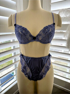 Adore Me Floral Lace Bra & Panty Set 34B Like New